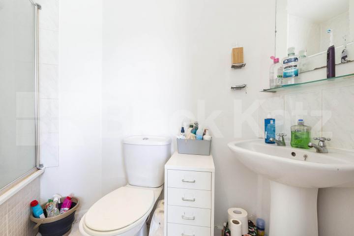 Modern Apartment Fulham Road, Fulham